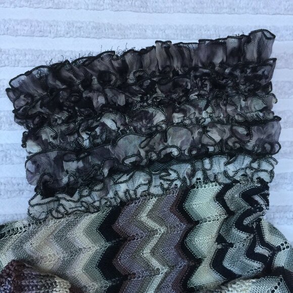 Jean Paul Gaultier Womens Small Short Sleeve Ruffle Lace Knit Top Chevron Gray - Picture 10 of 10